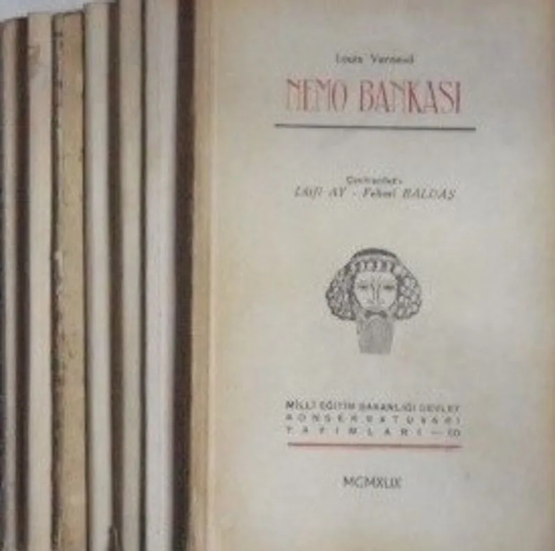7 Tiyatro Kitabı - 1 / Nemo Bankası, Evin İçi, Gizli Oturum, Sonu Gelmiyen Günler, Adalet, Ekmek Elden, Bir Gün İçinde (1-B-68)