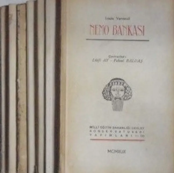 7 Tiyatro Kitabı - 1 / Nemo Bankası, Evin İçi, Gizli Oturum, Sonu Gelmiyen Günler, Adalet, Ekmek Elden, Bir Gün İçinde (1-B-68)