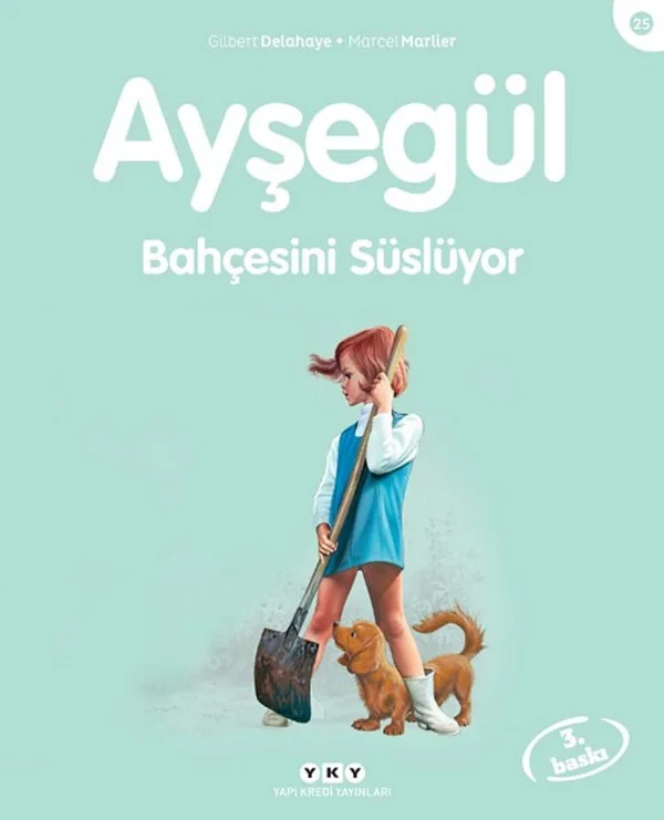 Ayşegül / Bahçesini Süslüyor