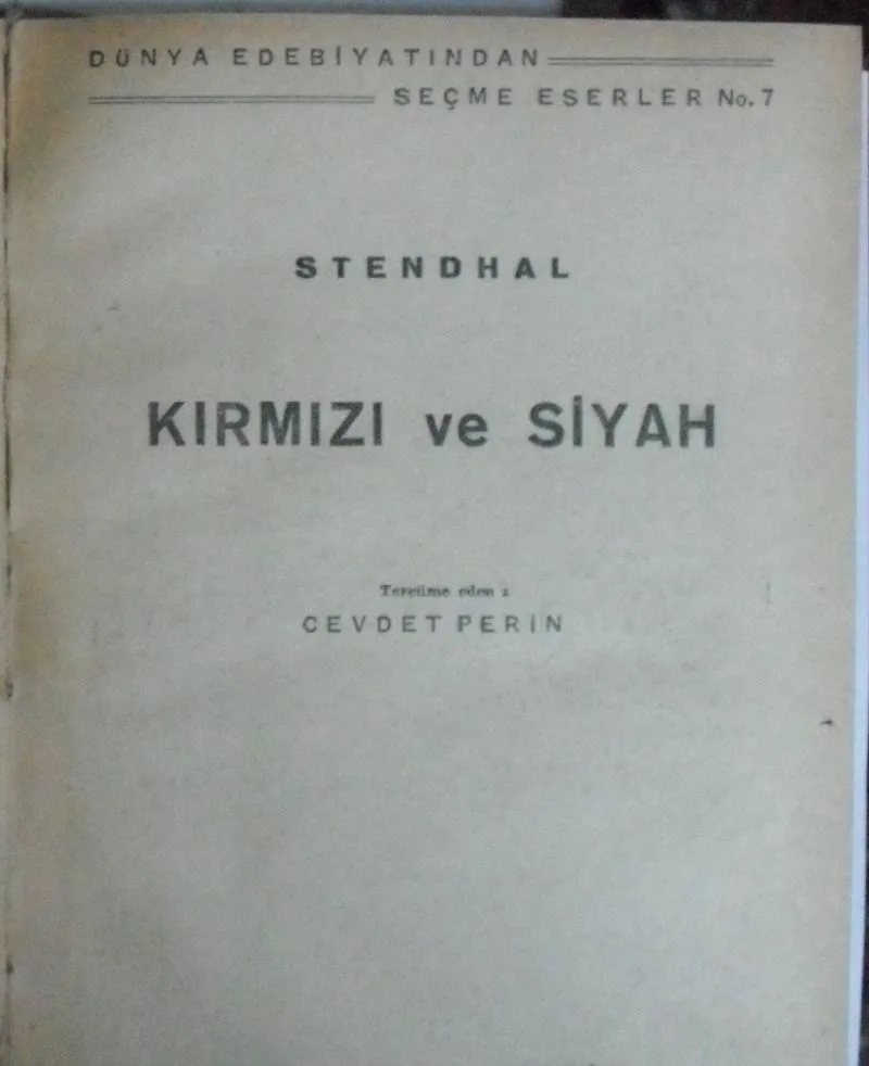 Kırmızı ve Siyah Kod: 7-H-6