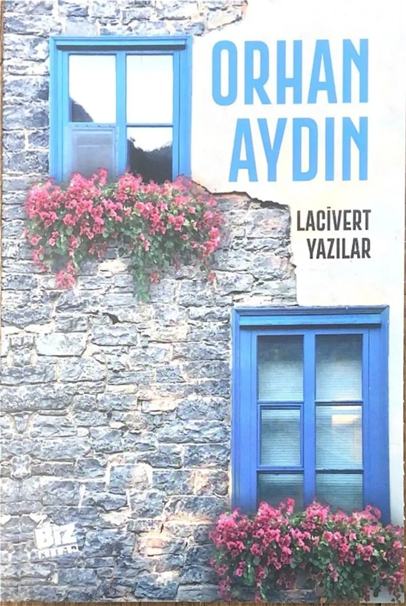 Lacivert Yazılar