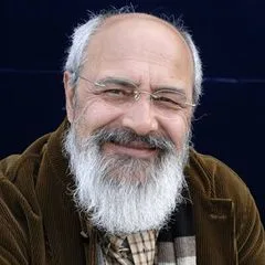 Enis Batur